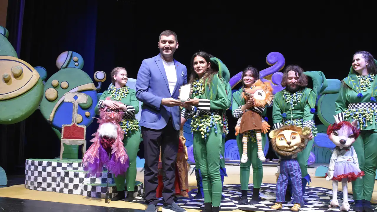 ordudaki-tiyatro-festivali-3-oyunla-devam-etti