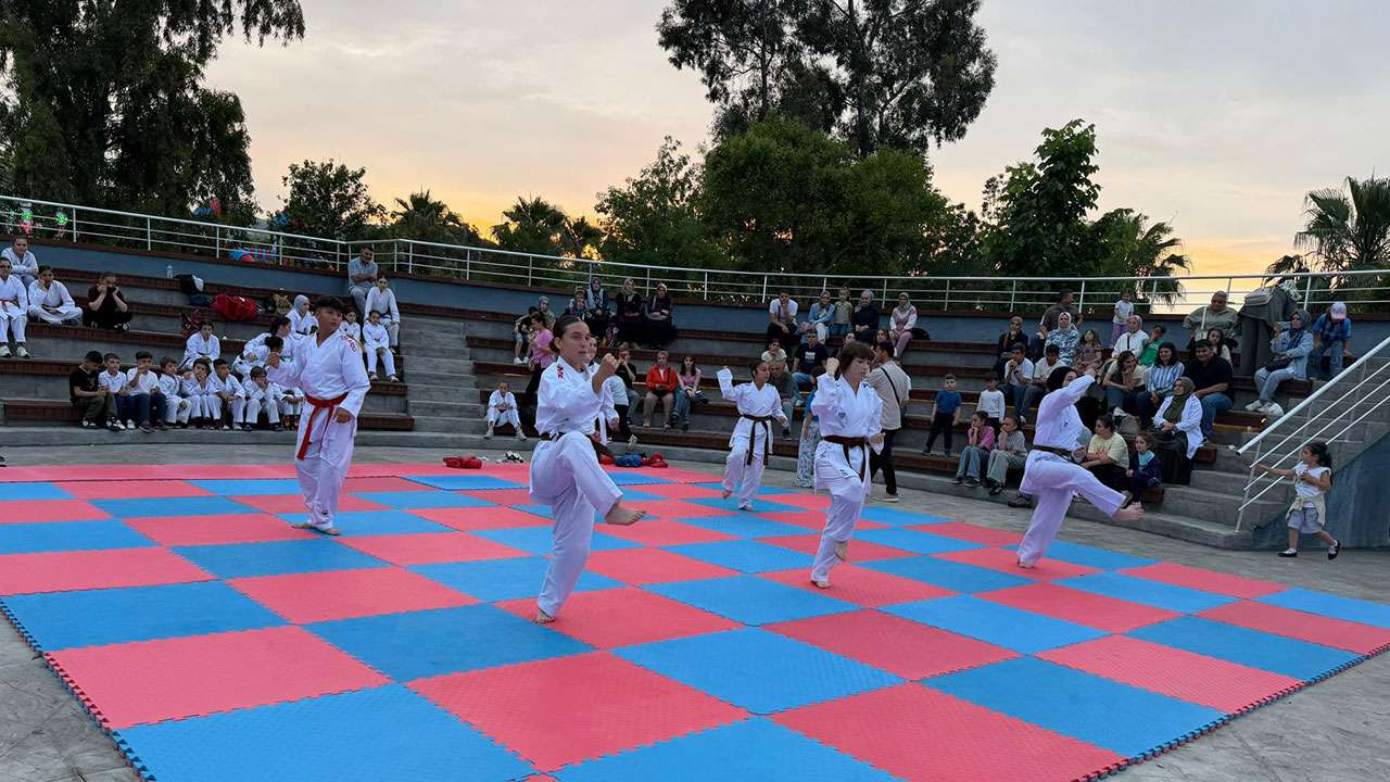 akcaabat-belediyesi-sporun-her-bransina-destek-vermeyi-surduruyor