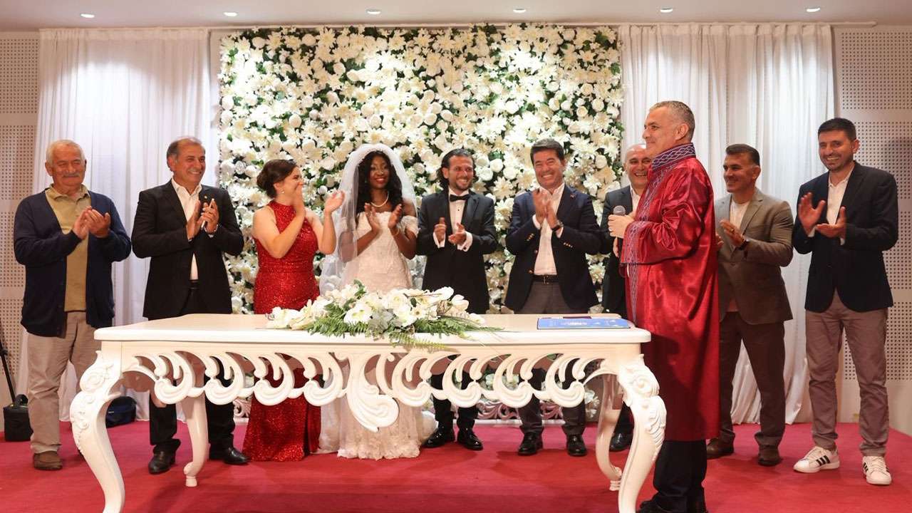 tanzanyali-winnie-ile-trabzonlu-omer-dunyaevine-girdi