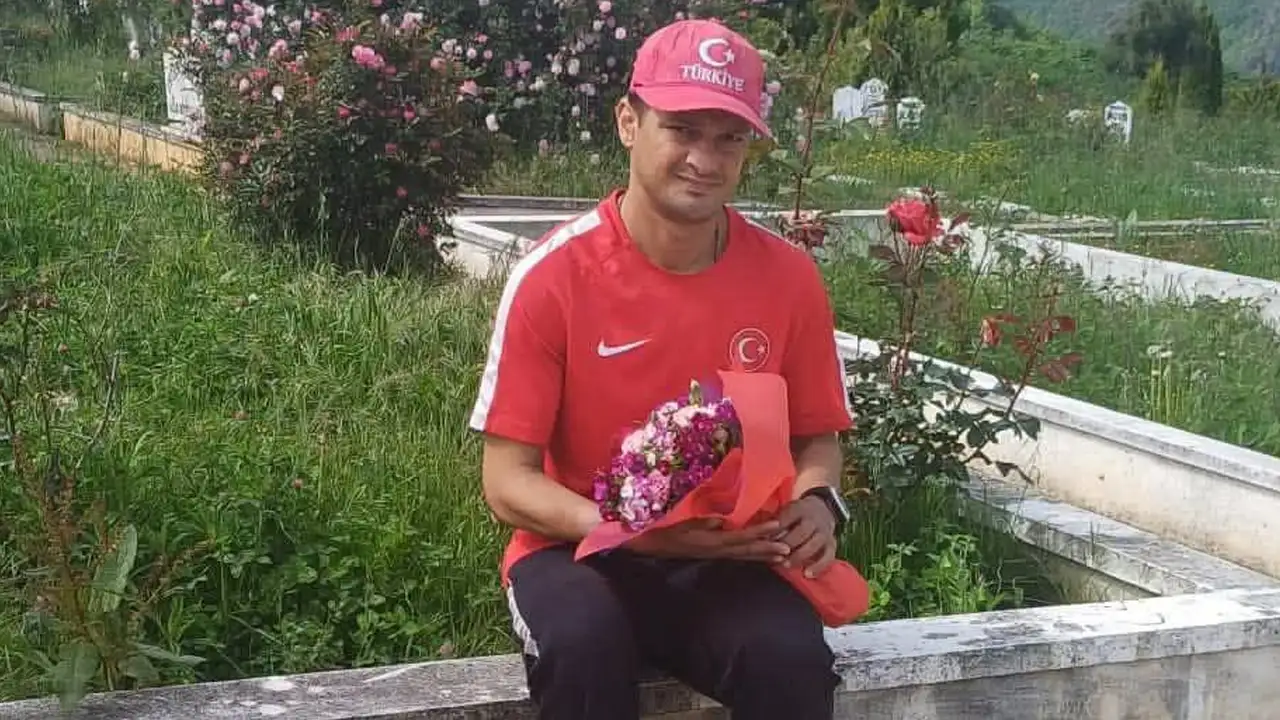 trabzon-spor-camiasini-yasa-bogan-haber-yasamini-yitirdi