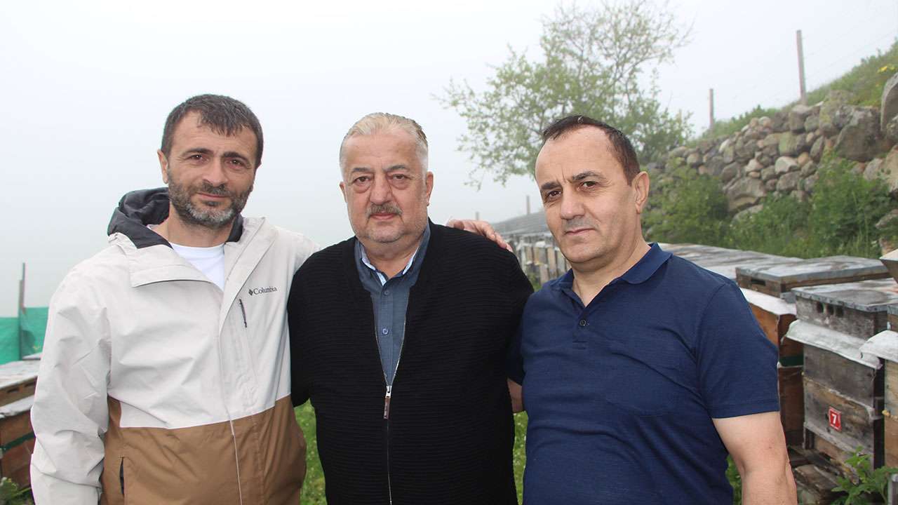 anzer-balinin-yeni-sezon-kilogram-satis-fiyati-7-bin-tl-olarak-belirlendi