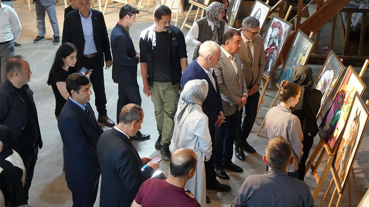 bayburtlu-genc-sanatcilarin-eserleri-tashanda-gorucuye-cikti