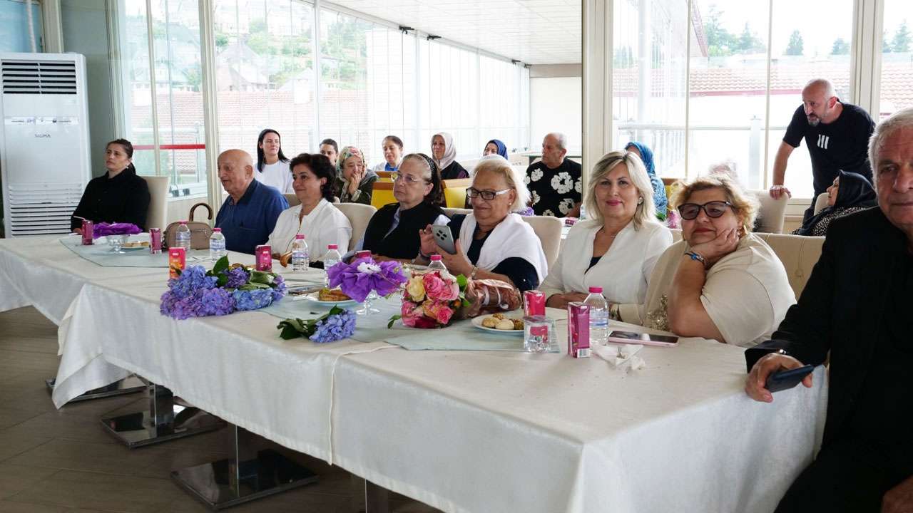ortahisar-belediyesinden-huzurevi-sakinlerine-moral-konseri