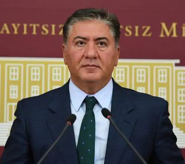 tbmm-tarihinde-bir-ilk-aktif-gorevde-olan-iki-vekil-evlendi