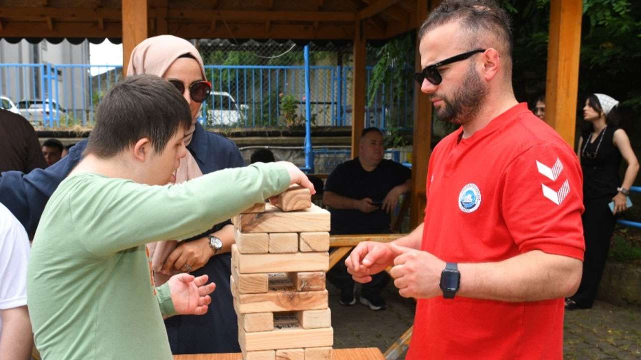 ortahisar-belediyesinden-ozel-cocuklara-eglence-dolu-etkinlik