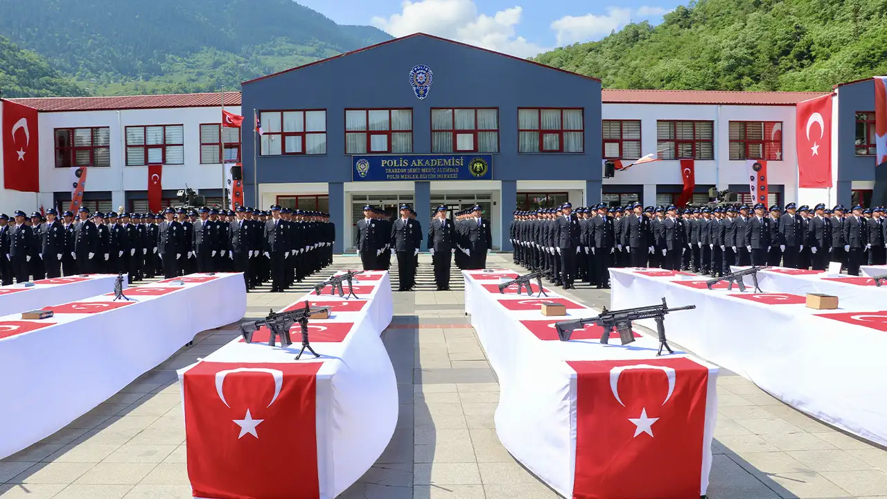 trabzon-pomemde-332-polis-adayi-mezuniyet-sevinci-yasadi