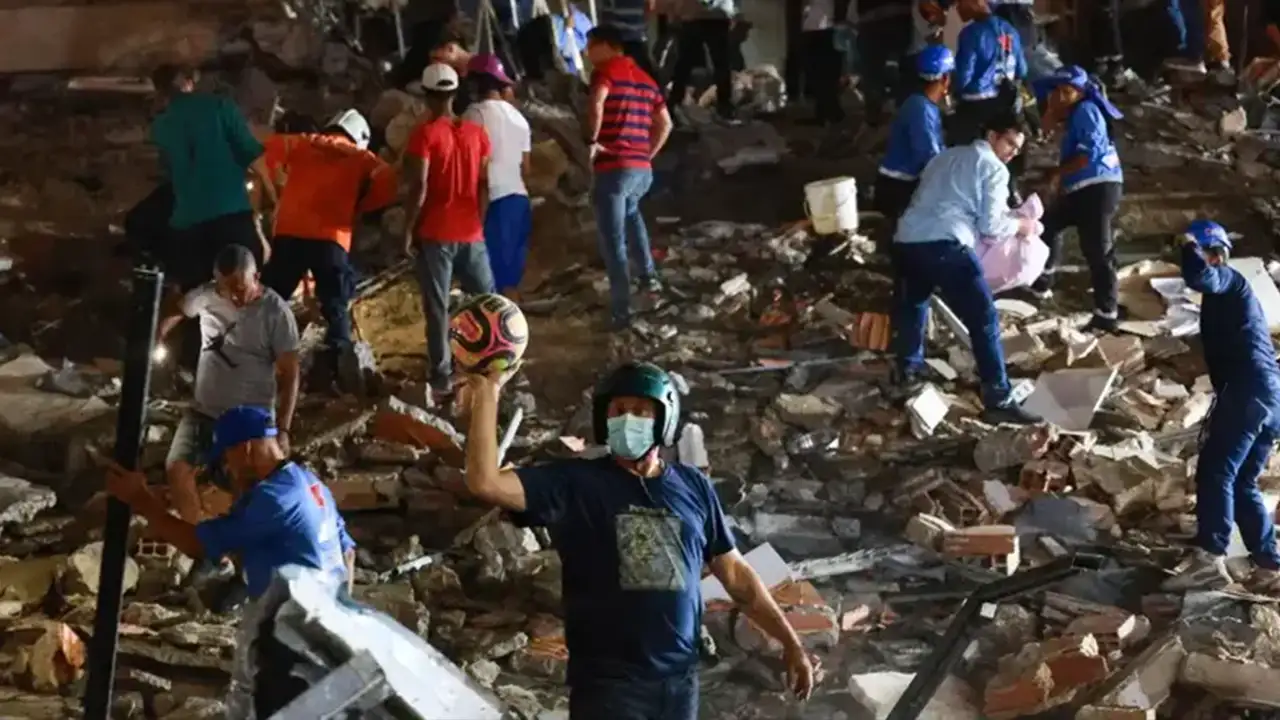 venezuelada-39-saniye-arayla-iki-deprem-7-2-ve-7