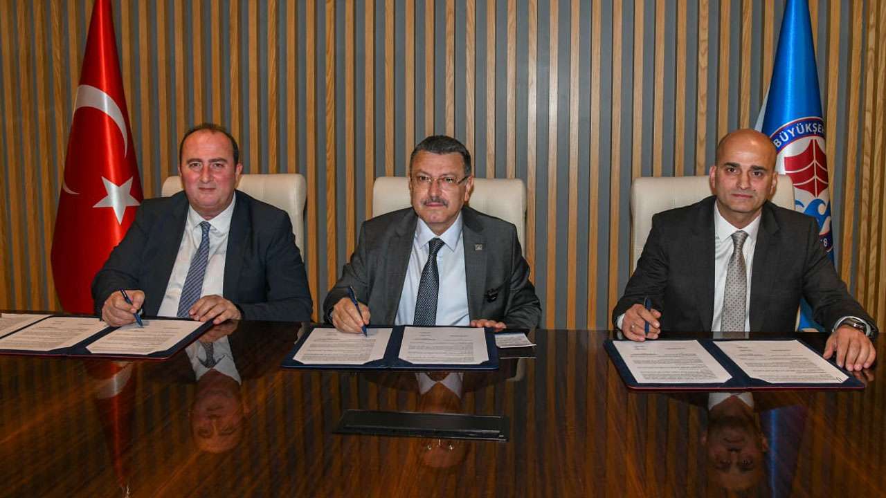 trabzon-buyuksehir-belediyesinden-ureticilere-yuzde-90-hibeli-duve-destegi