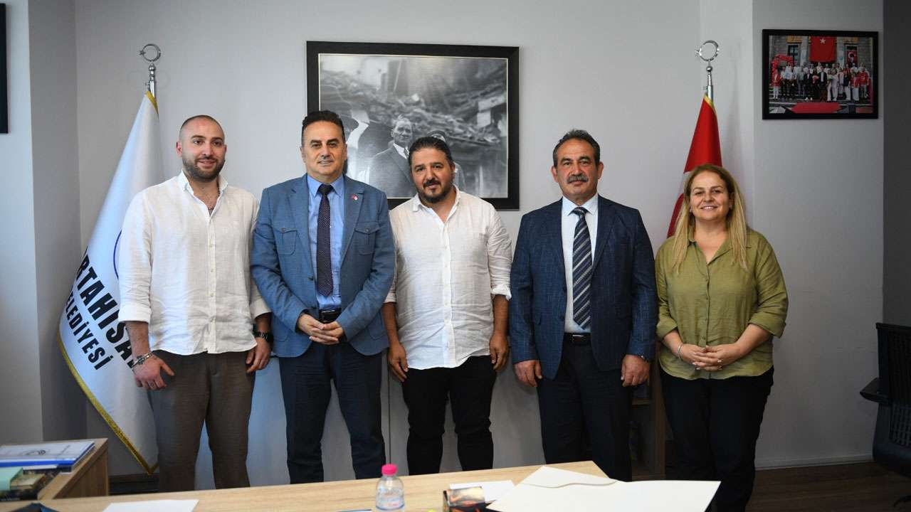 ortahisardaki-18-isletmeden-patili-dostlara-18-ton-mama-destegi