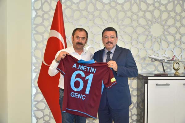Başkan Genç’ten Trabzonspor ‘a 1461 bilet jesti