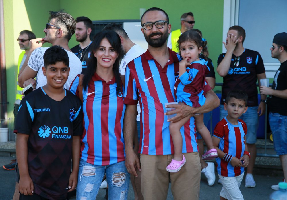 Gurbetçiler Trabzonspor'u yalnız bırakmadı