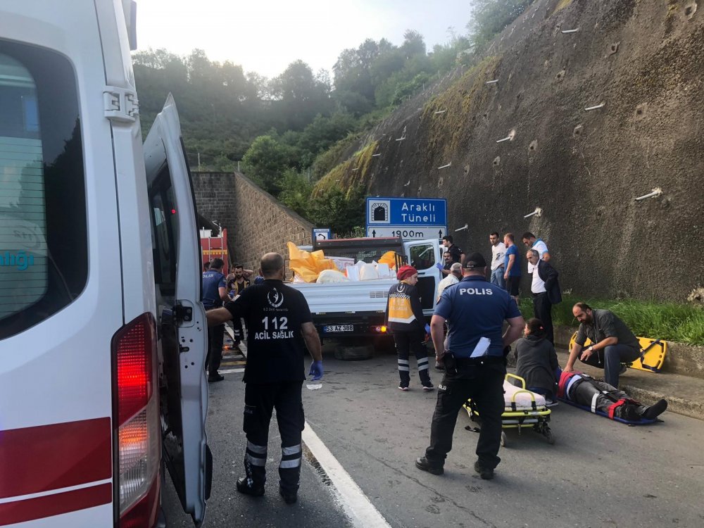 Araklı'da tünel girişinde kaza: 1 ölü, 5 yaralı
