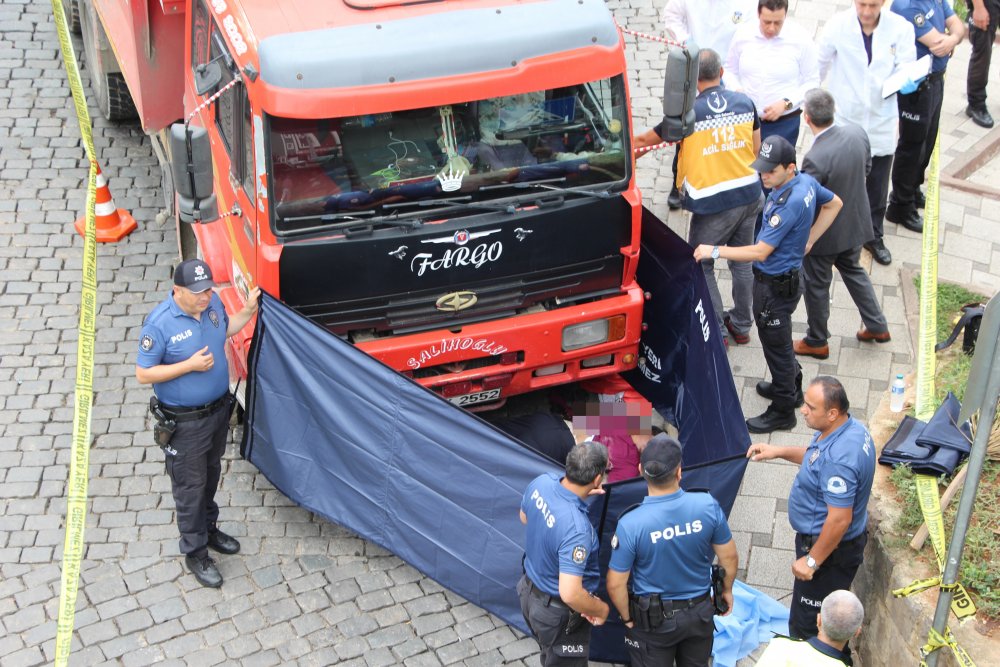 Trabzon'da kamyon bir kişiye çarptı