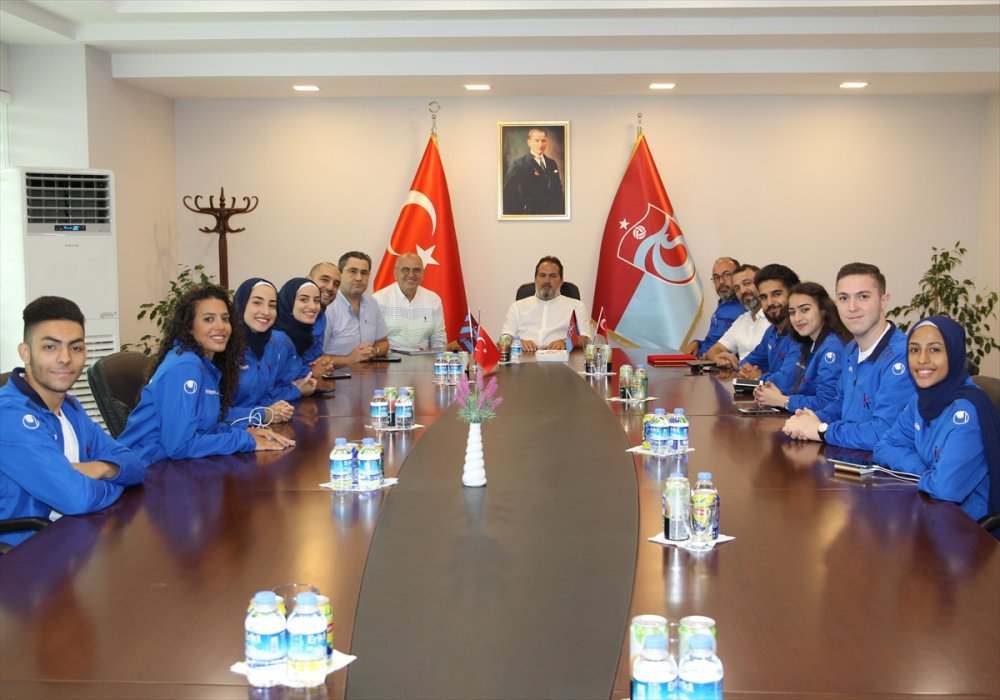 Karatecilerden Trabzonspor'a ziyaret