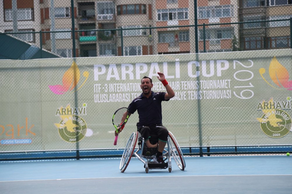 Trabzon'da Uluslararası Tekerlekli Sandalye Tenis Turnuvası