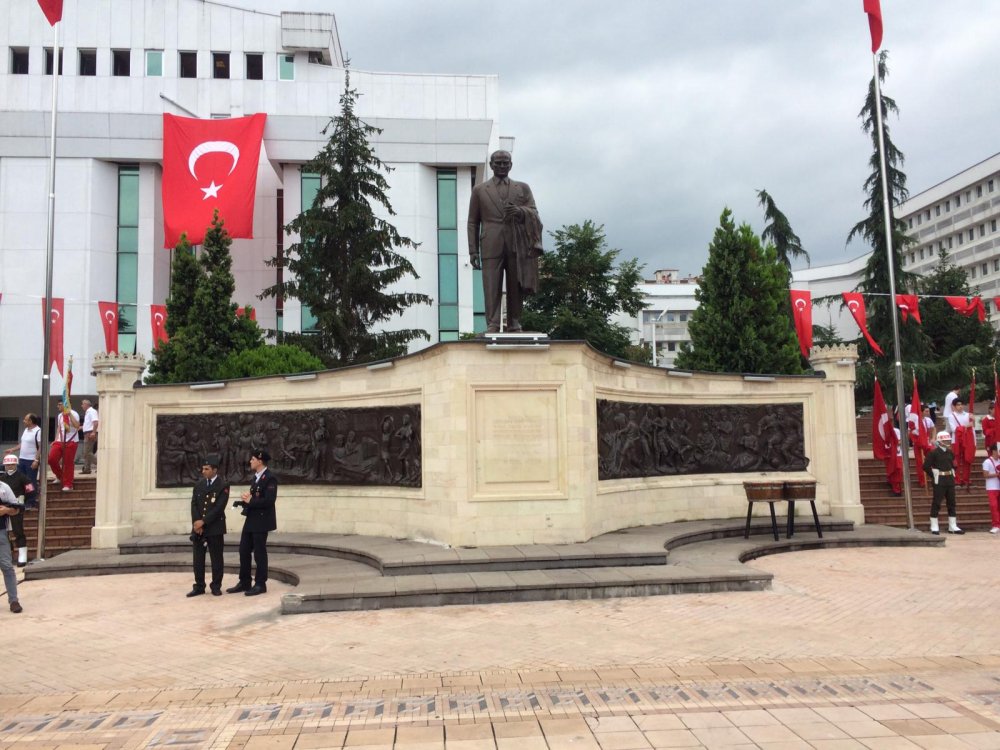 30 Ağustos Zafer Bayramı Trabzon'da kutlandı