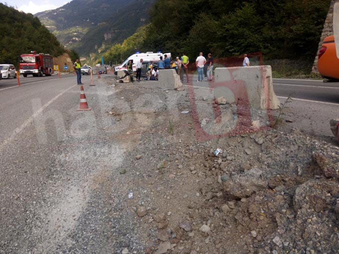 Trabzon'da kaza: Kontrolden çıkan otomobil takla attı