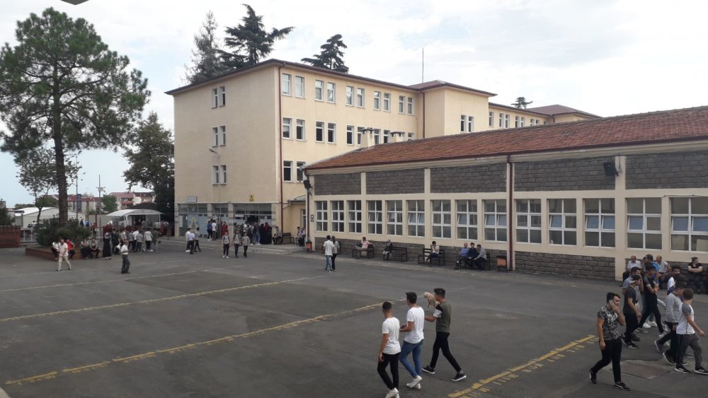 Trabzon'da okul heyecanı başladı