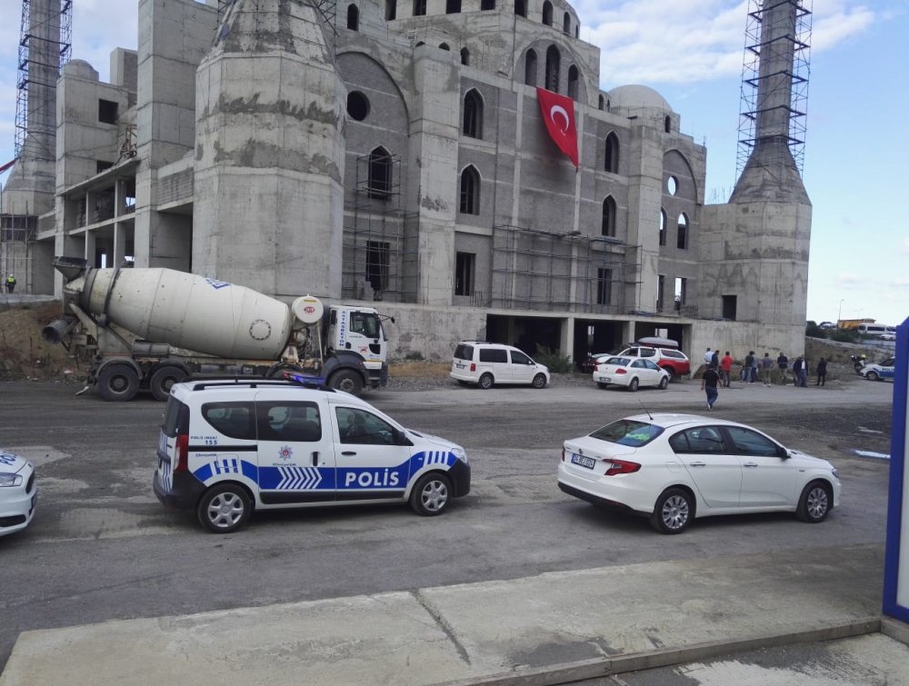 Trabzon'daki yeni camide çökme