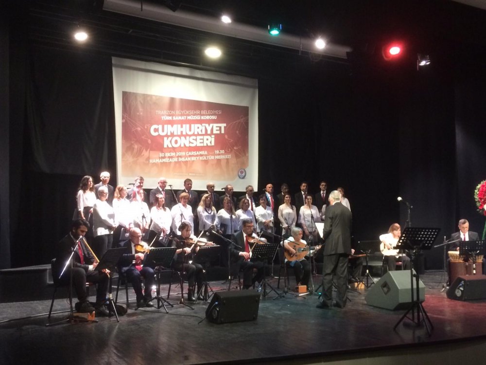 Trabzon'da Cumhuriyet Konseri coşkusu