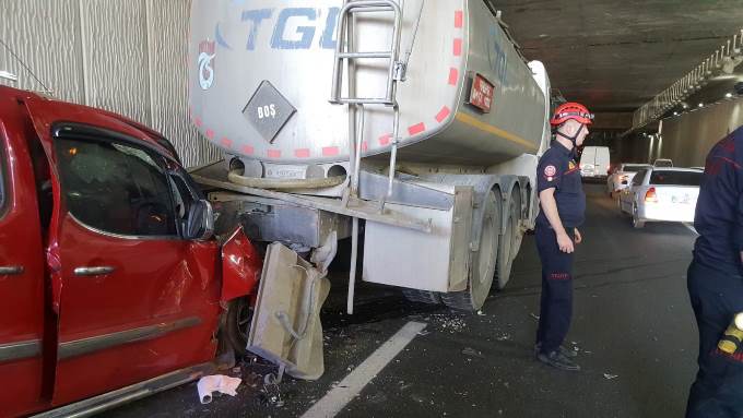 Trabzon’da 3 araç birbirine girdi – 4 yaralı
