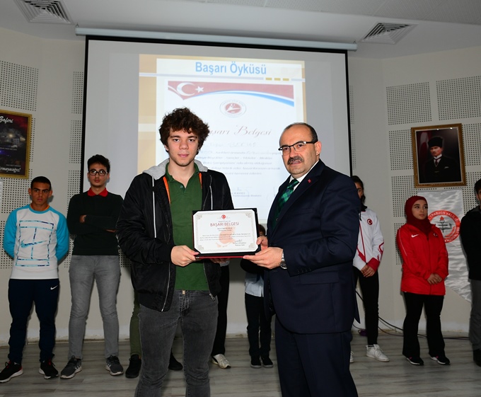Trabzon'da öğrencilere ödül