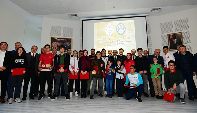 Trabzon'da öğrencilere ödül