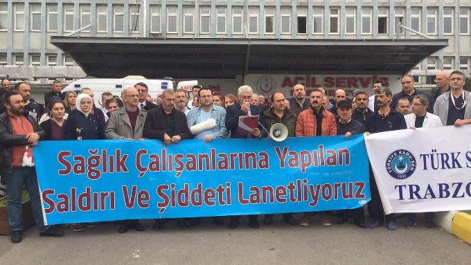 Trabzon'da doktora darp sonrası harekete geçtiler