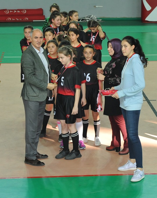 Trabzon'da hentbolda şampiyonlar belli oldu