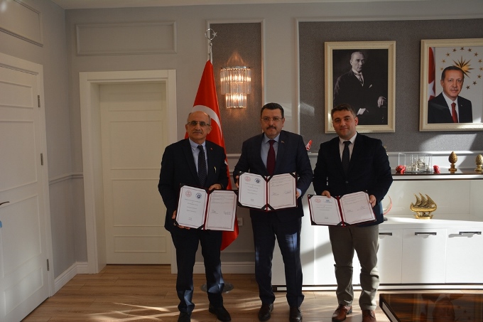 Trabzon Süper Lig'de - Milli Eğitim ile Ortahisar arasında imzalar atıldı