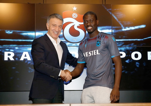 Ndiaye Trabzonspor'a imzayı attı