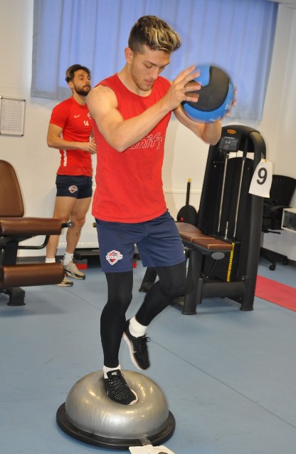 Hekimoğlu Trabzon sporcu eğitimine aileleri dahil etti