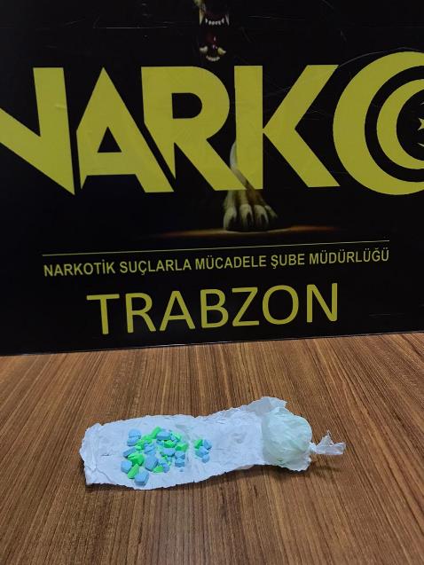 Trabzon’da uyuşturucu operasyonu - 9 kişi durduruldu