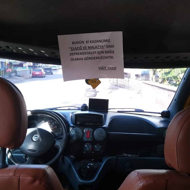 Giresun'da taksi durağından örnek davranış