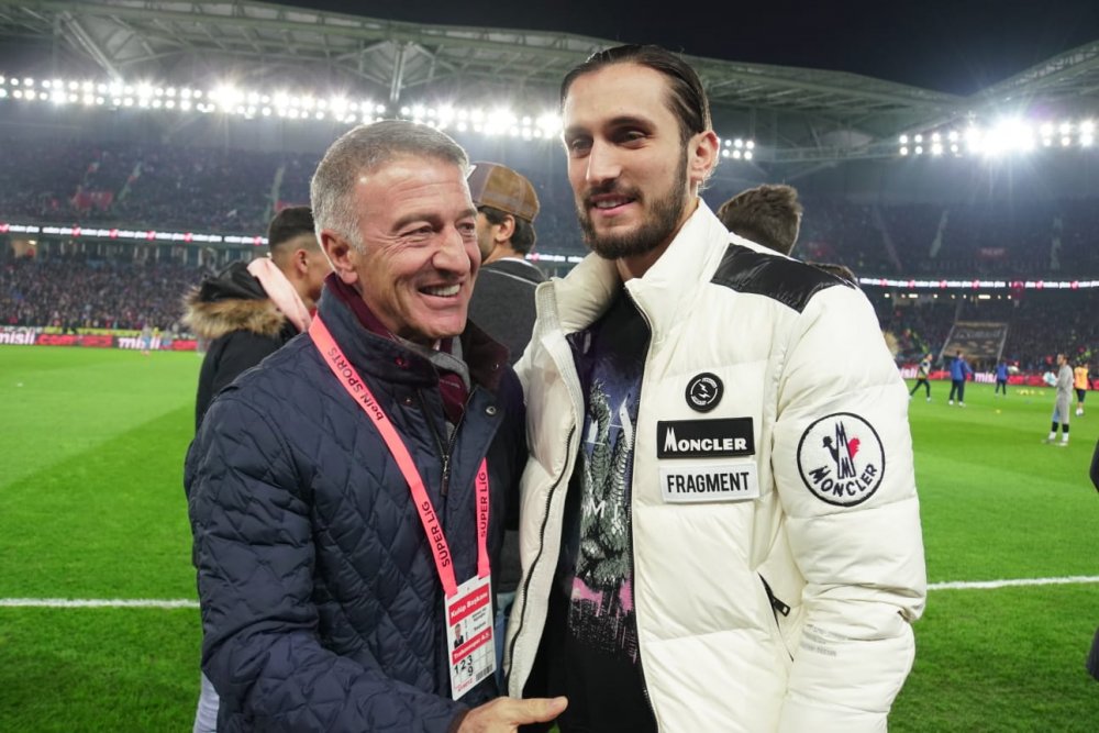 Trabzonspor'dan Yusuf Yazıcı'ya forma ve plaket