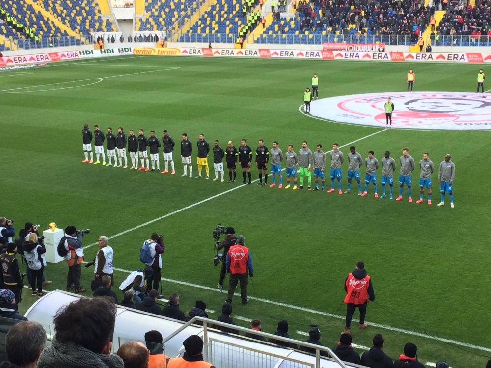 Gençlerbirliği - Trabzonspor maçı öncesi saygı duruşu