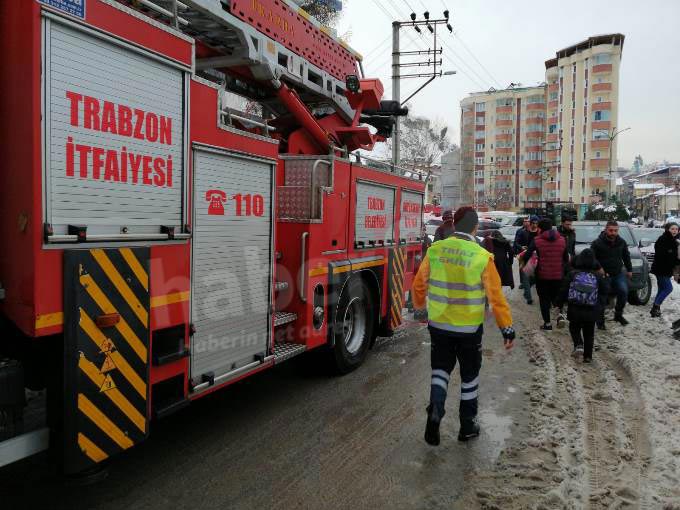 Trabzon’da trafolar patladı yangın çıktı! Yaralılar var