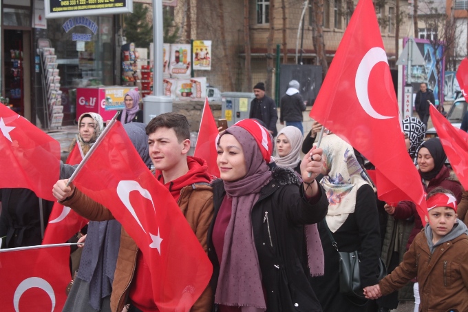 Bayburt'ta Mehmetçiğe destek yürüyüşü