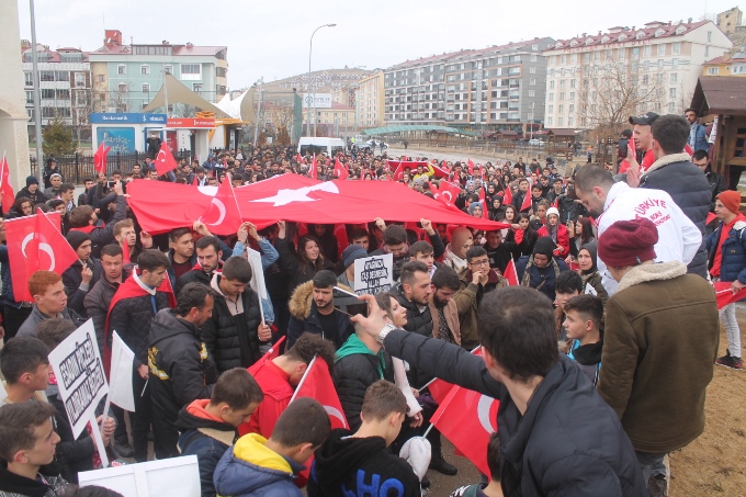 Bayburt'ta Mehmetçiğe destek yürüyüşü