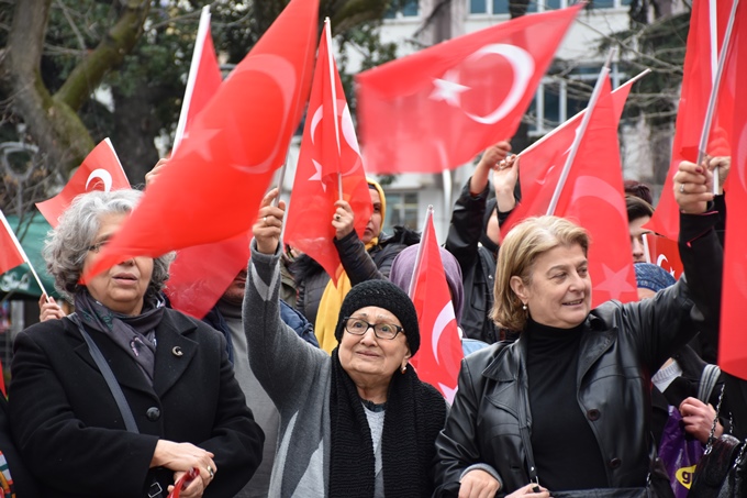 Trabzon'da şehitler için yürüyüş