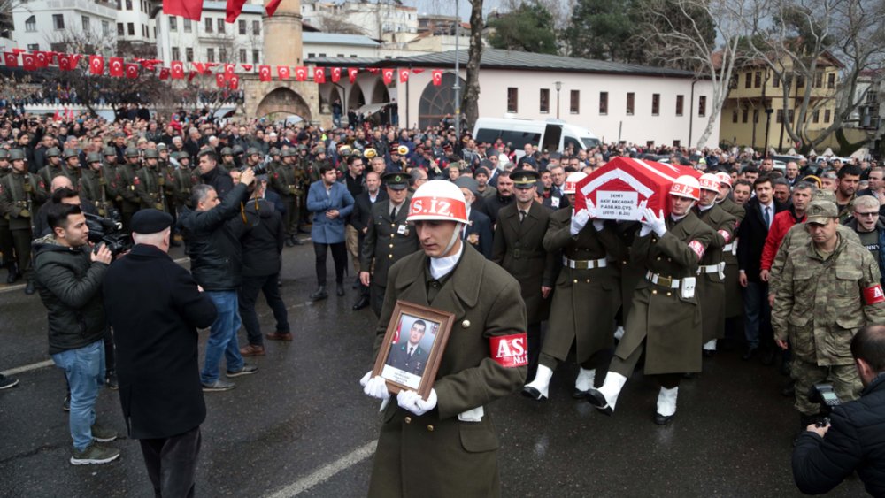 İdlib şehitleri son yolculuklarına uğurlandı