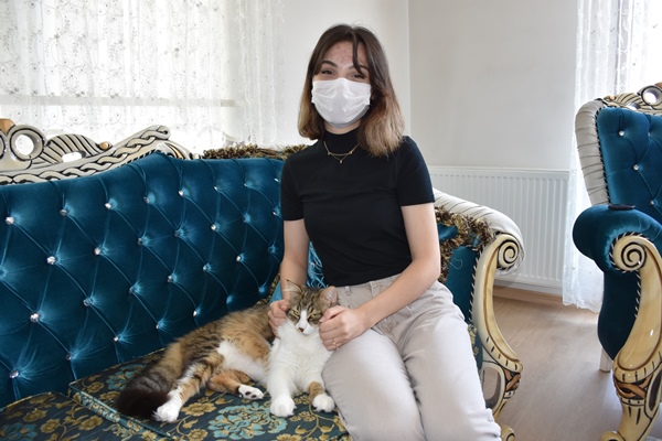 Trabzon'da görev yapan ebe Koronavirüs yakalandığı süreci anlattı