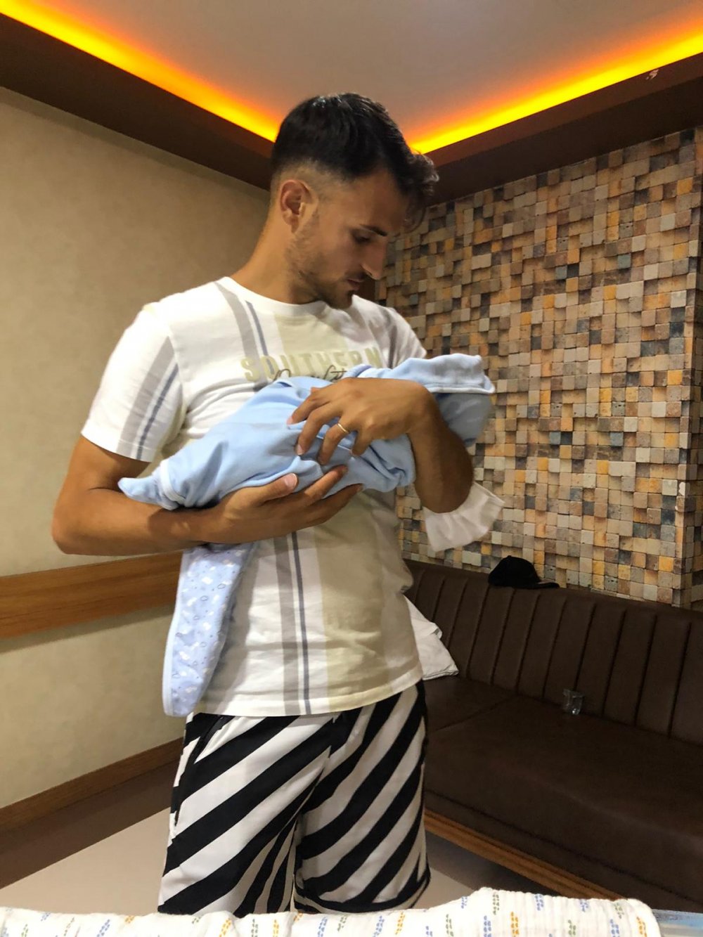 Hekimoğlu Trabzon'un yeni transferi baba oldu