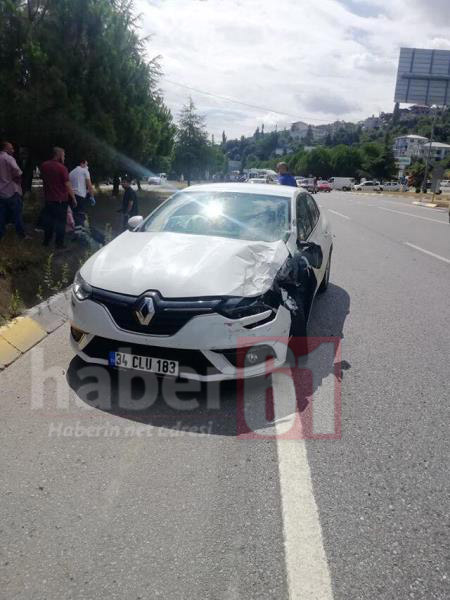 Trabzon’da otomobille kamyonet çarpıştı