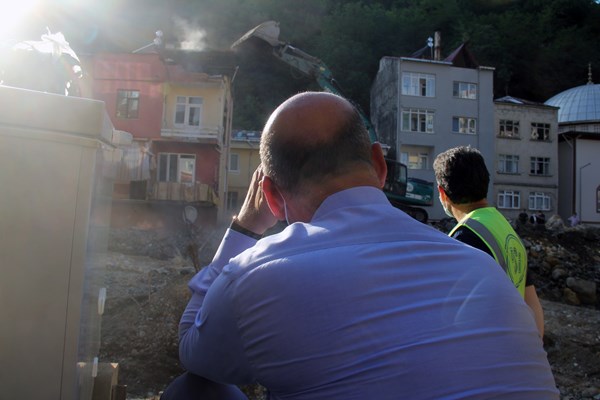 Giresun'da 4 günde 15 bina yıkıldı