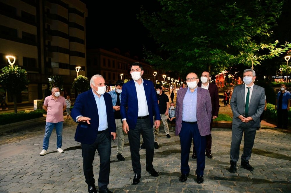 Bakan Kurum’dan Trabzon’a gece ziyareti