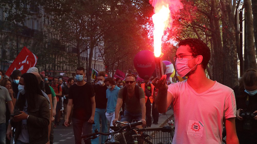 Fransa'da Macron ve hükümet karşıtı protesto