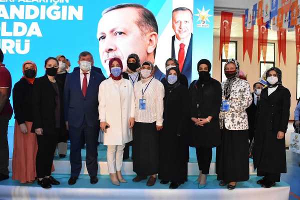 AK Parti Dernekpazarı'nda kongre heyecanı