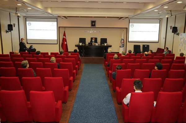 Trabzon İl Pandemi Kurulu toplandı! Okullarda alınacak tedbirler konuşuldu