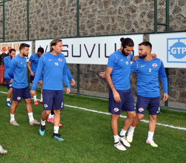 Hekimoğlu Trabzon Şanlıurfaspor’a hazırlanıyor